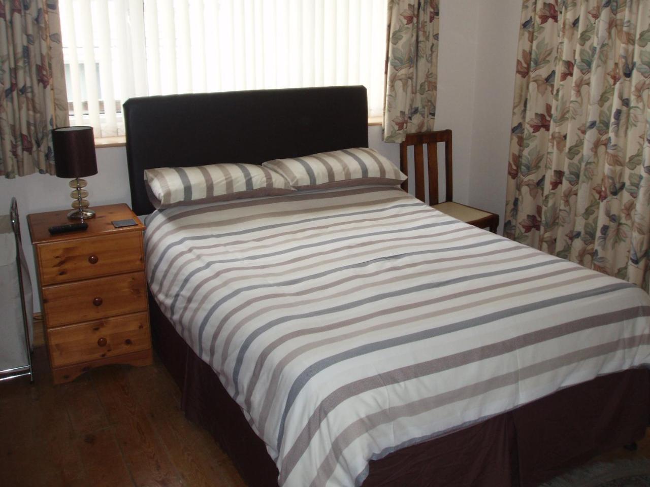 Coed Y Bryn Bed & Breakfast Cardigan Exterior foto